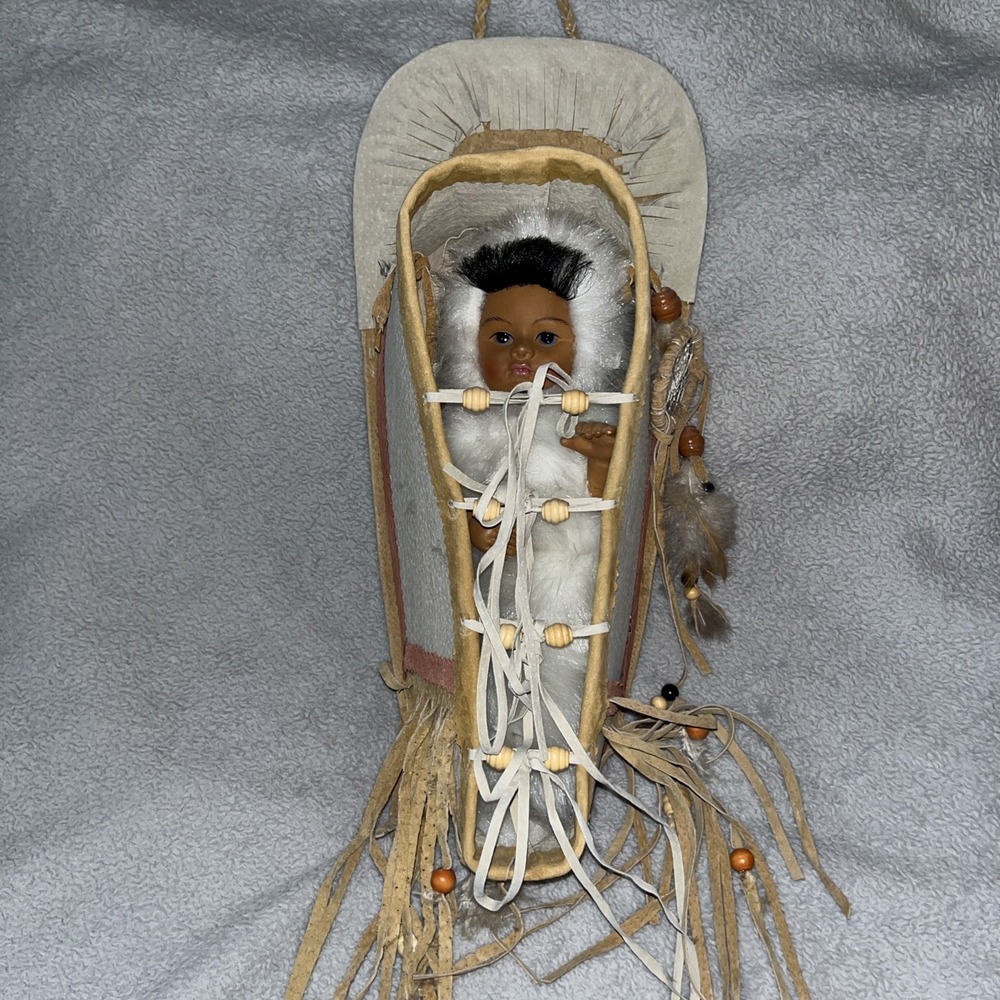 Vintage Papoose Indian Doll Leather Dream Catcher Eskimo Native In Cradle - Picture 1 of 12